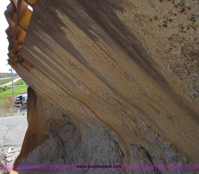 image for item F4609 Dresser 570 wheel loader