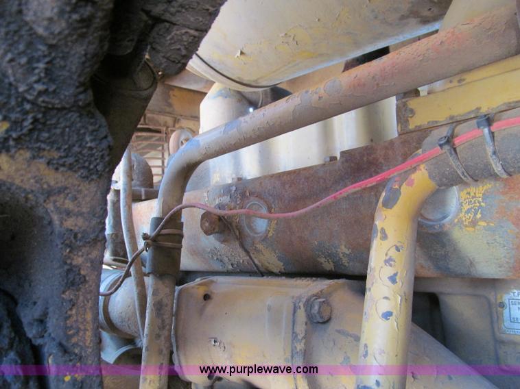 image for item F4618 1971 Caterpillar 951B track loader