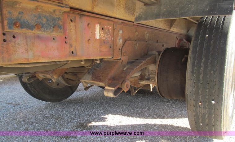 image for item F4619 1978 GMC General dump truck