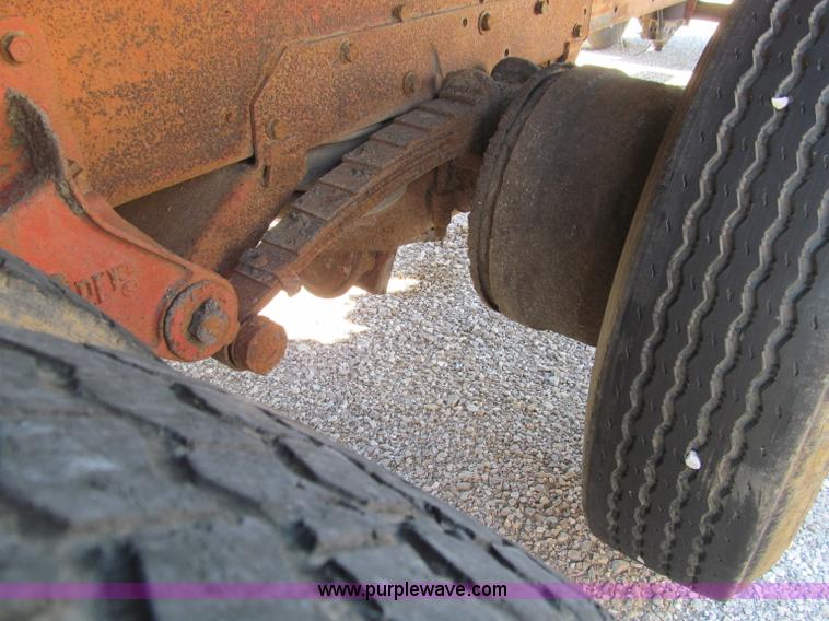 image for item F4619 1978 GMC General dump truck