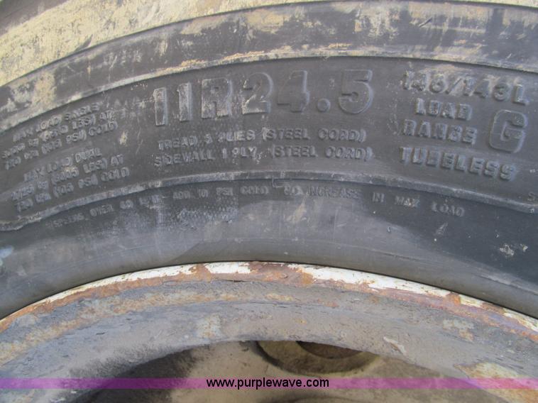 image for item F4619 1978 GMC General dump truck