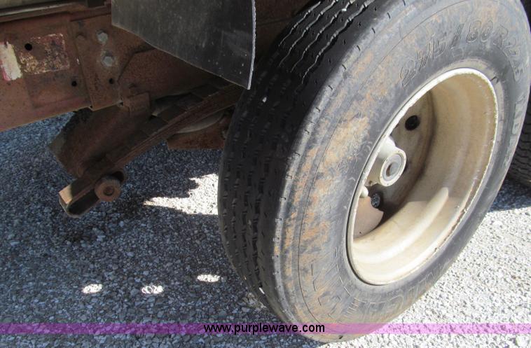 image for item F4619 1978 GMC General dump truck