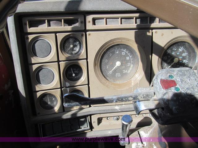 image for item F4619 1978 GMC General dump truck