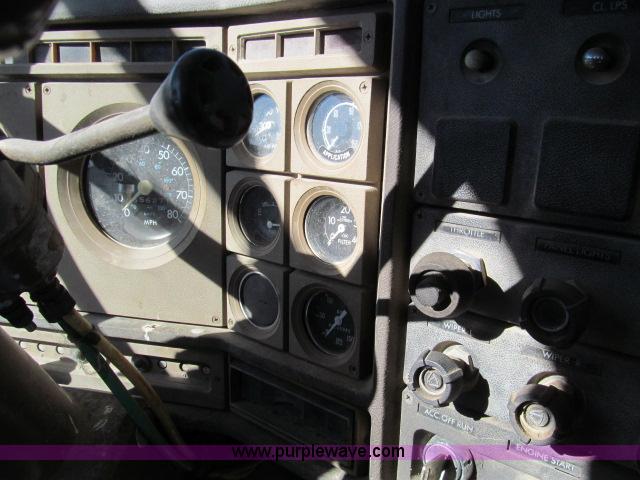 image for item F4619 1978 GMC General dump truck