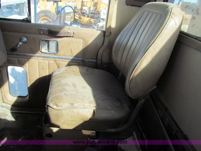 image for item F4619 1978 GMC General dump truck