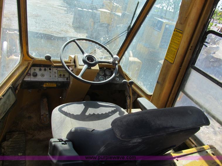 image for item F4624 Fiat-Allis FR20 wheel loader