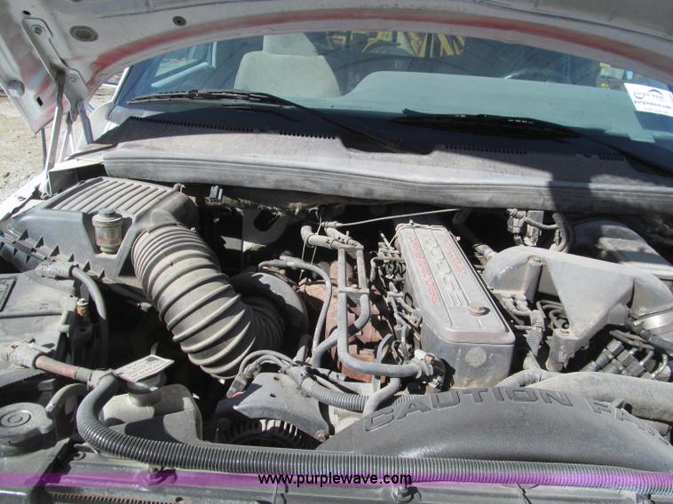 image for item F4630 1994 Dodge Ram 3500 pickup truck cab and chassis