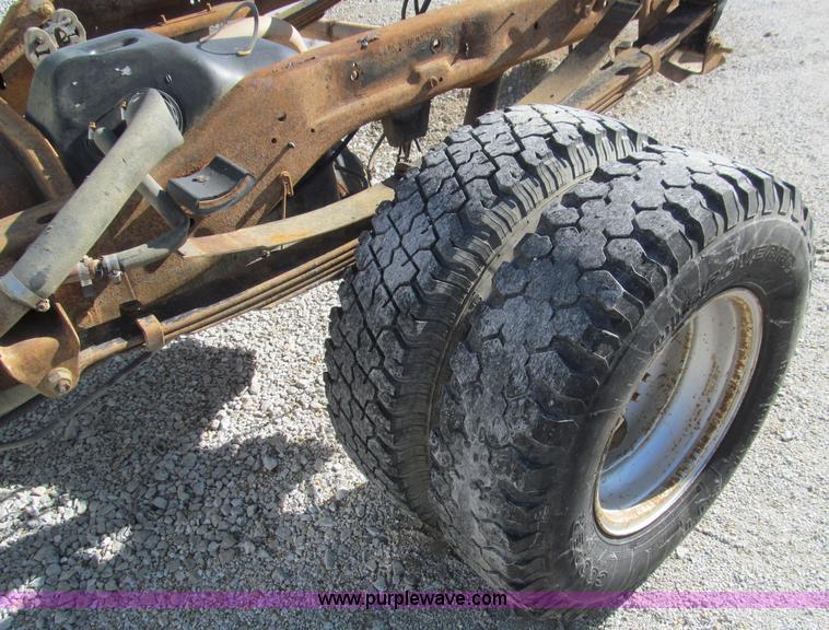 image for item F4630 1994 Dodge Ram 3500 pickup truck cab and chassis