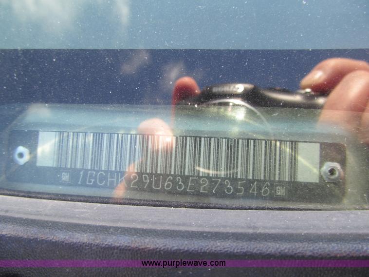 image for item F5545 2003 Chevrolet Silverado K2500HD Extended Cab pickup truck