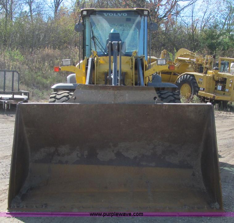 image for item F5546 2008 Volvo L90F wheel loader