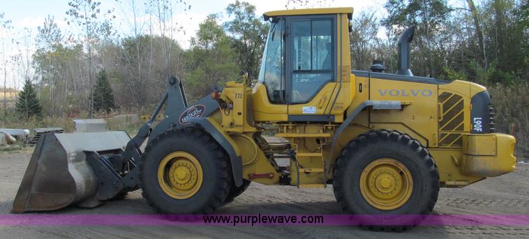 image for item F5546 2008 Volvo L90F wheel loader