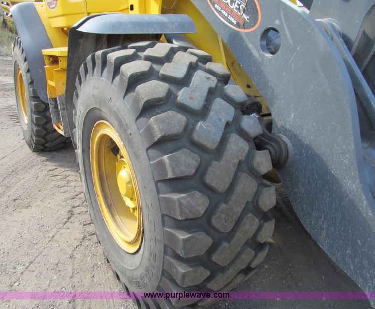 image for item F5546 2008 Volvo L90F wheel loader