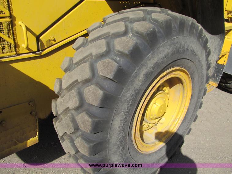 image for item F5546 2008 Volvo L90F wheel loader