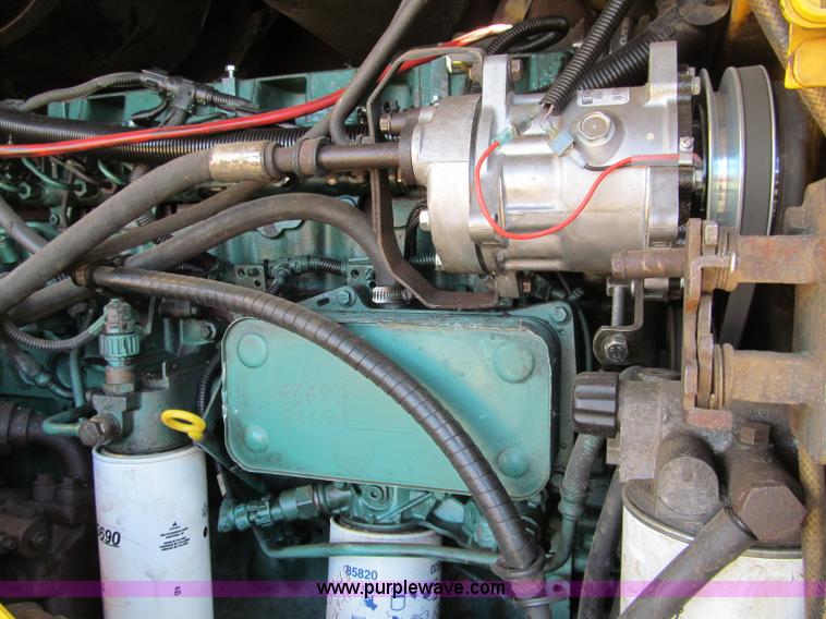 image for item F5546 2008 Volvo L90F wheel loader