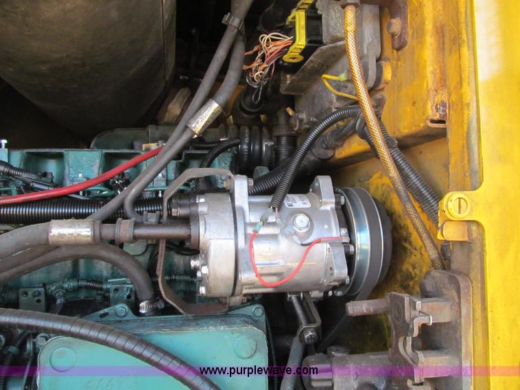 image for item F5546 2008 Volvo L90F wheel loader