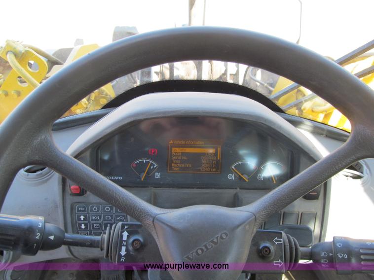 image for item F5546 2008 Volvo L90F wheel loader
