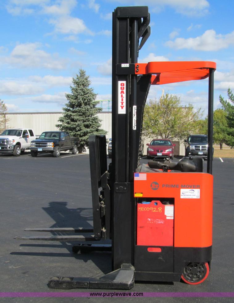 image for item F5547 2002 BT Prime-Mover forklift