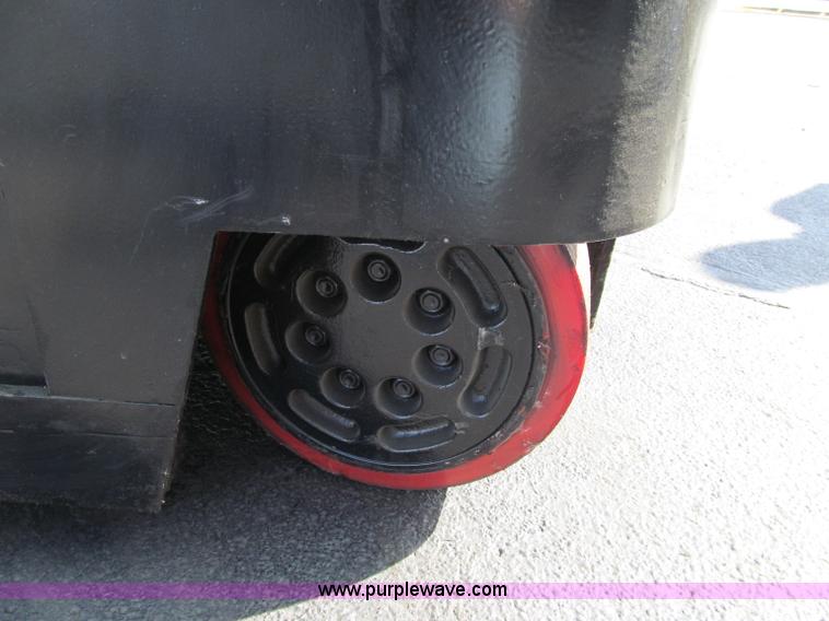 image for item F5547 2002 BT Prime-Mover forklift