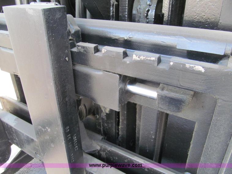 image for item F5547 2002 BT Prime-Mover forklift