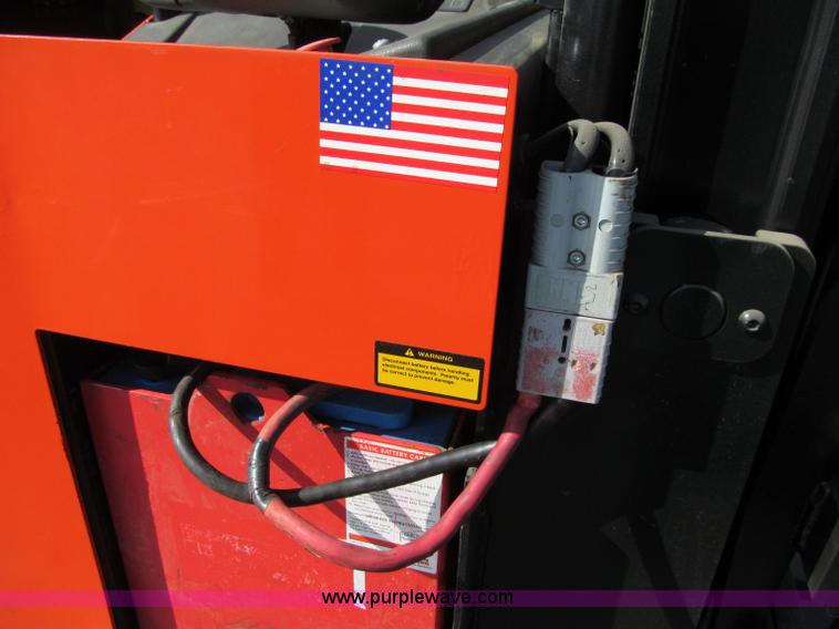 image for item F5547 2002 BT Prime-Mover forklift