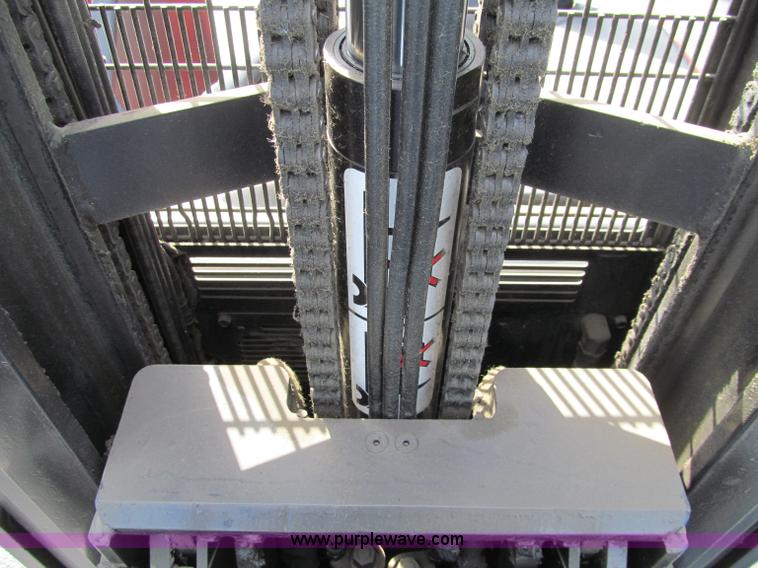 image for item F5547 2002 BT Prime-Mover forklift