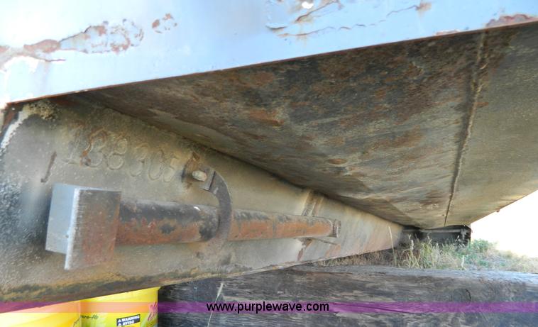 image for item G7508 Wheeler 16 yard dump bed