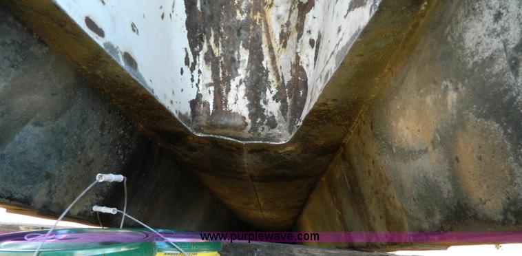 image for item G7508 Wheeler 16 yard dump bed