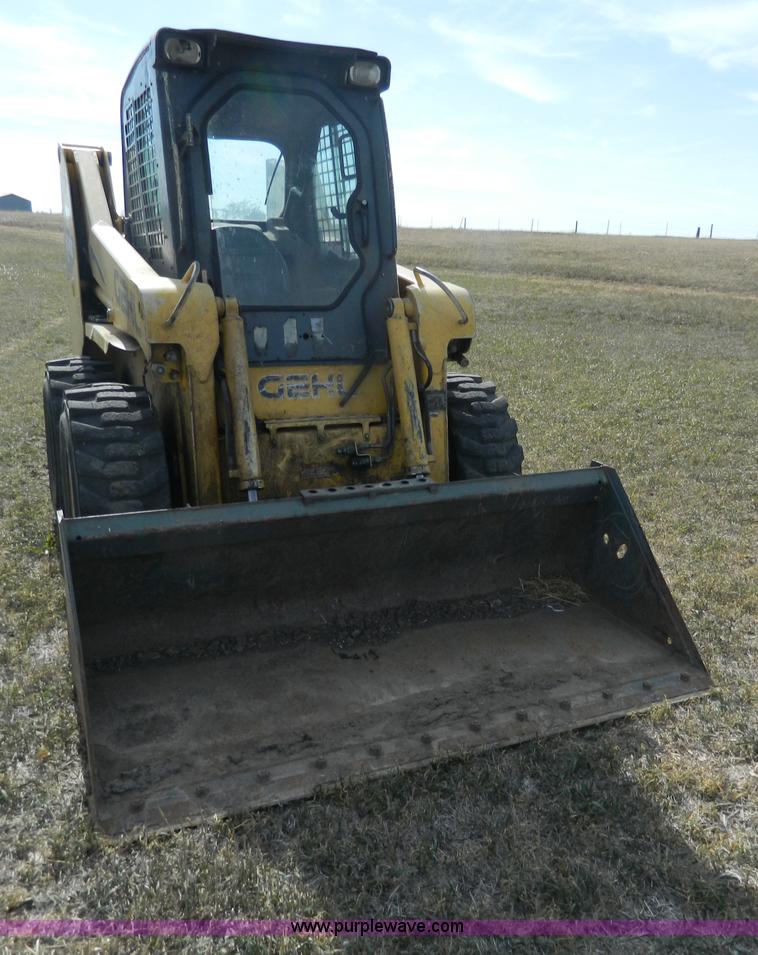 image for item G7512 2006 Gehl 5640 skid steer
