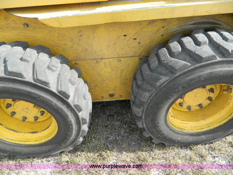 image for item G7512 2006 Gehl 5640 skid steer