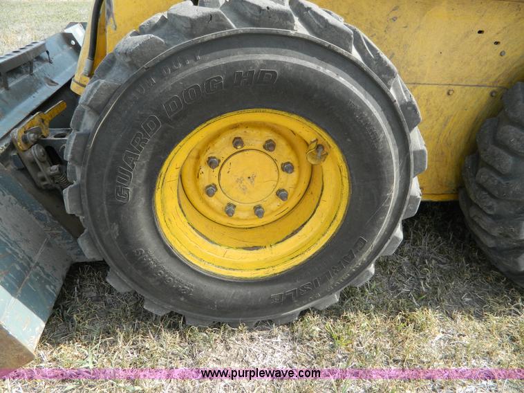 image for item G7512 2006 Gehl 5640 skid steer