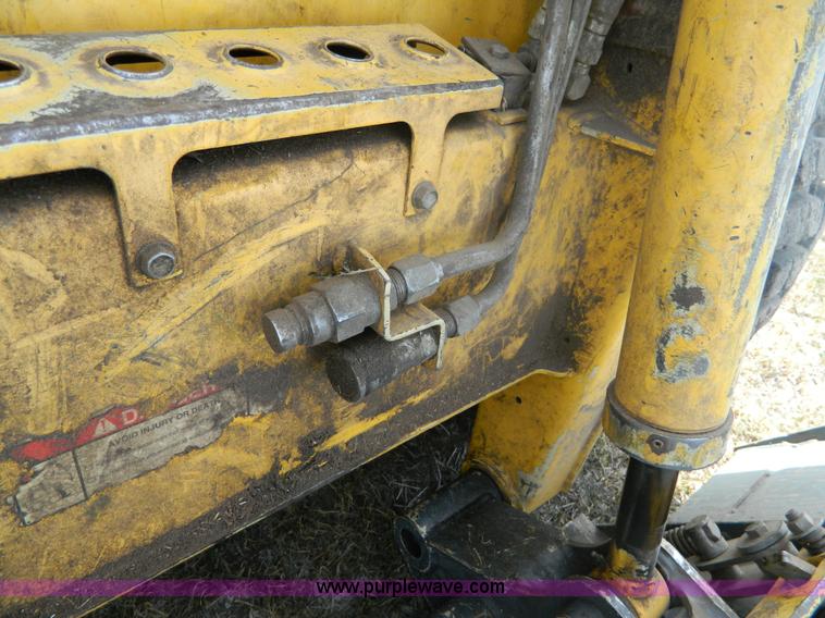 image for item G7512 2006 Gehl 5640 skid steer