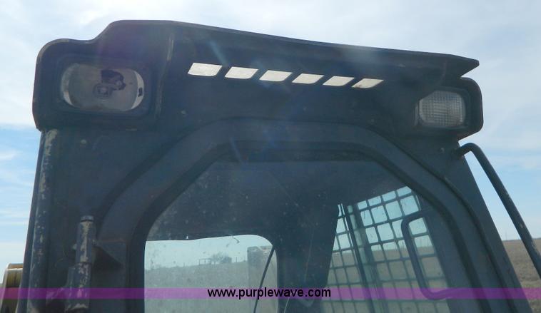 image for item G7512 2006 Gehl 5640 skid steer