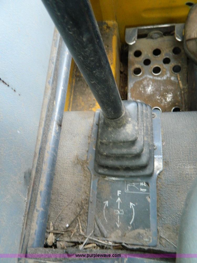 image for item G7512 2006 Gehl 5640 skid steer