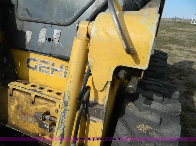 image for item G7512 2006 Gehl 5640 skid steer