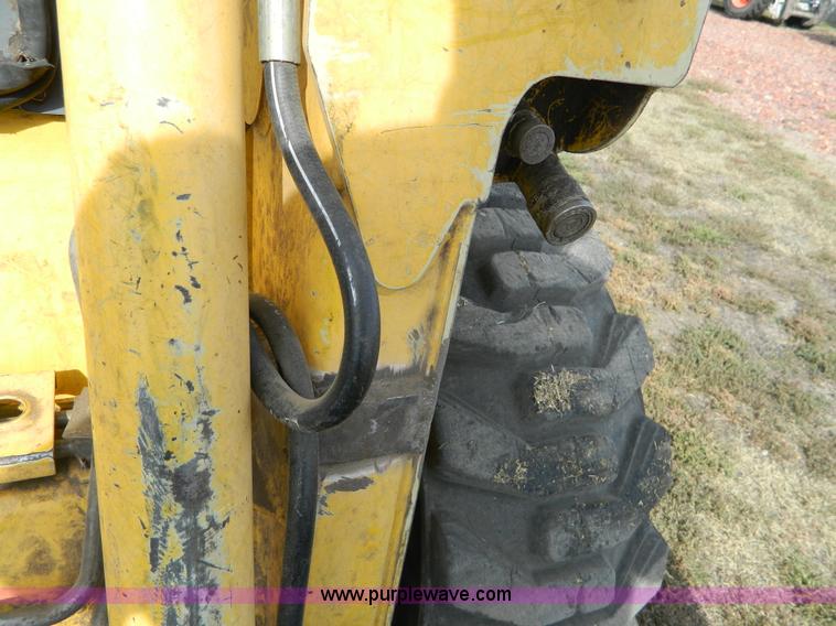 image for item G7512 2006 Gehl 5640 skid steer