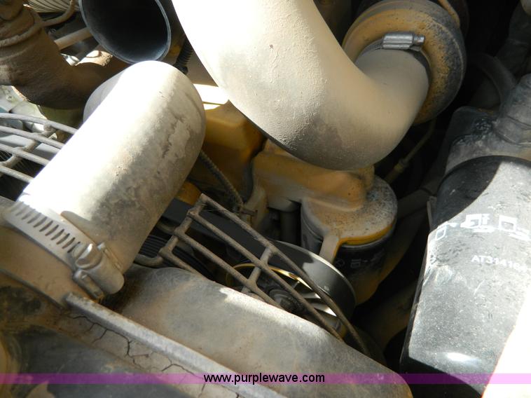 image for item G7518 2006 John Deere 320 skid steer