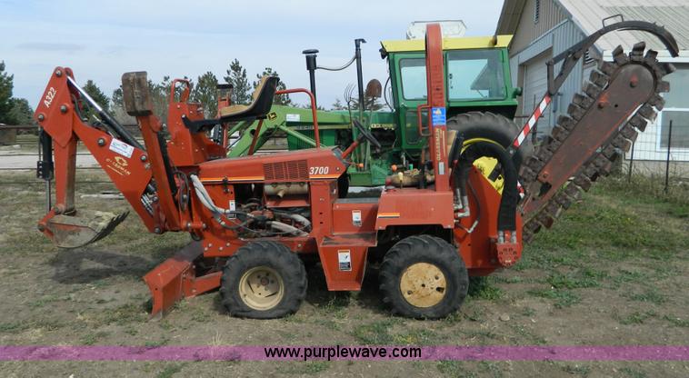 image for item G7521 2004 Ditch Witch 3700DD trencher