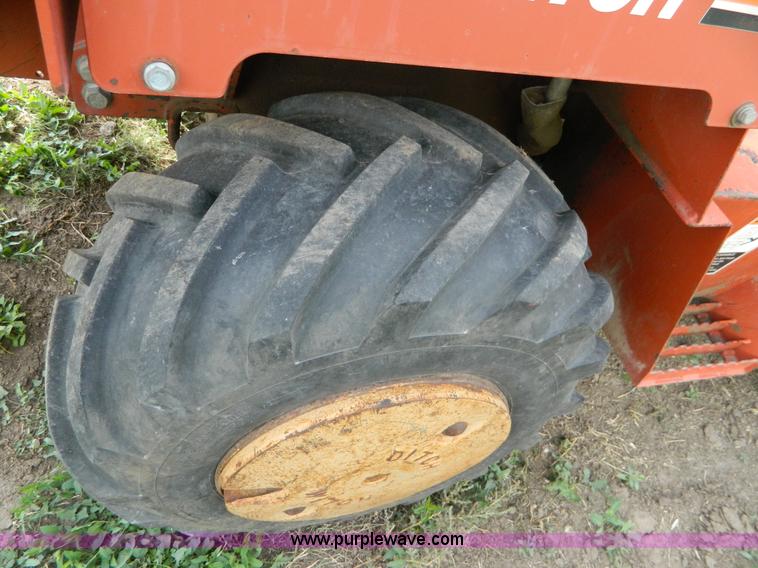 image for item G7521 2004 Ditch Witch 3700DD trencher
