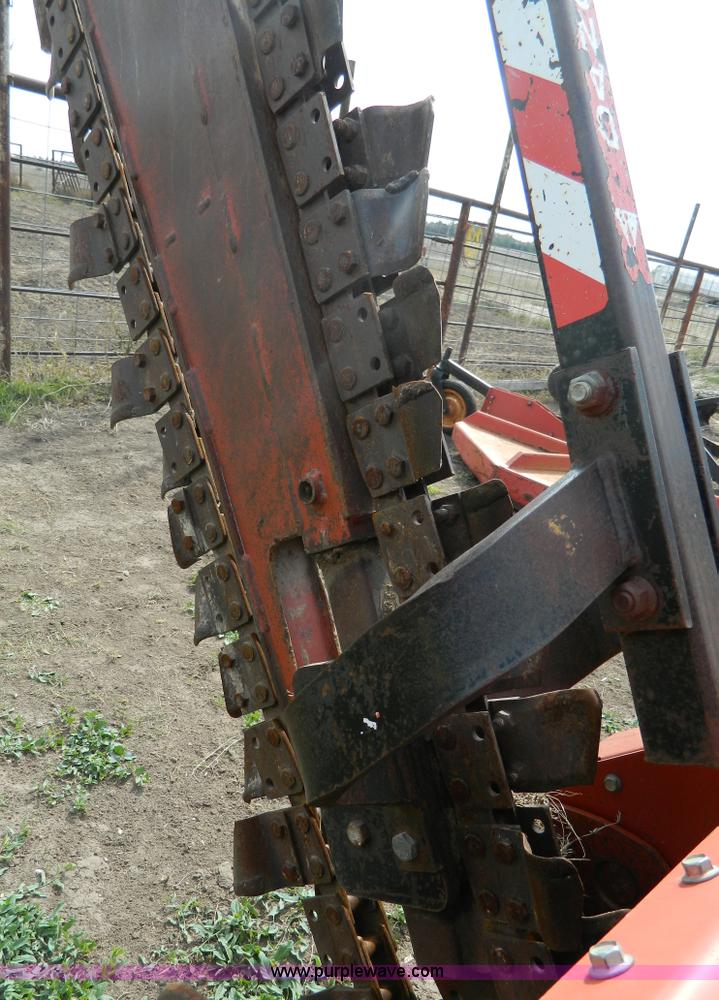 image for item G7521 2004 Ditch Witch 3700DD trencher