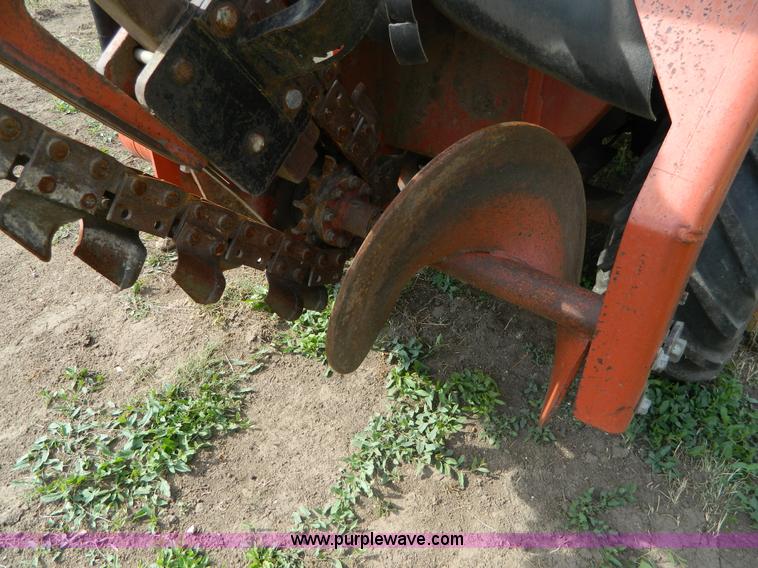 image for item G7521 2004 Ditch Witch 3700DD trencher