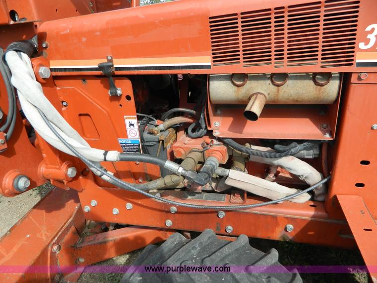 image for item G7521 2004 Ditch Witch 3700DD trencher