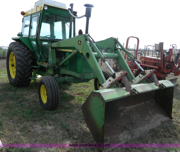 image for item G7522 John Deere 2840 tractor