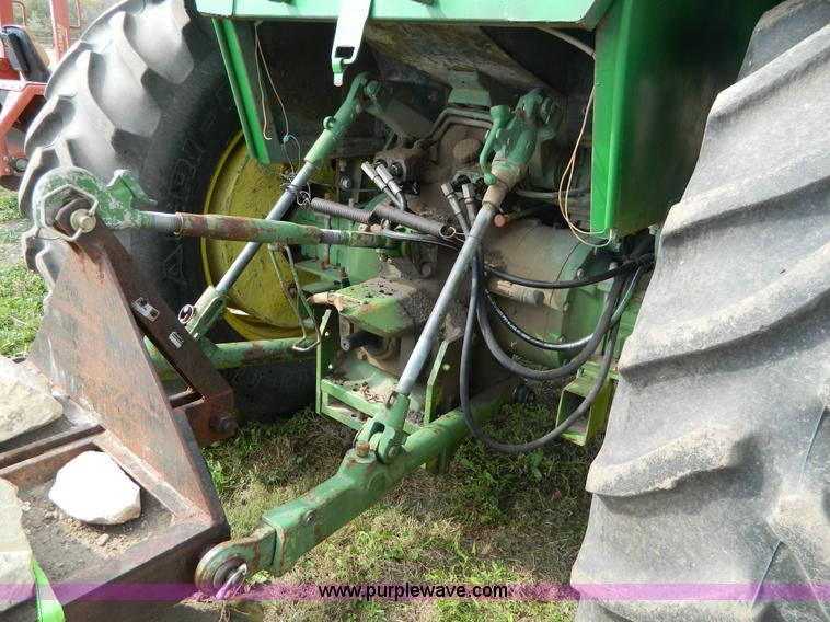 image for item G7522 John Deere 2840 tractor