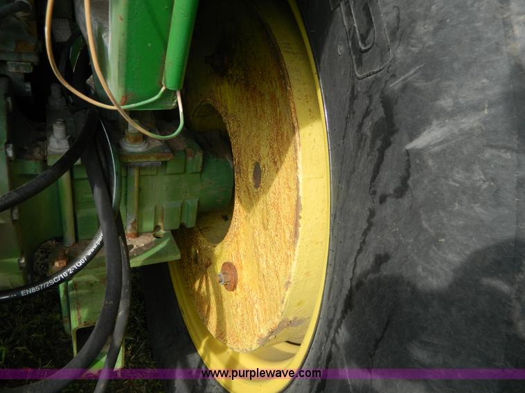 image for item G7522 John Deere 2840 tractor