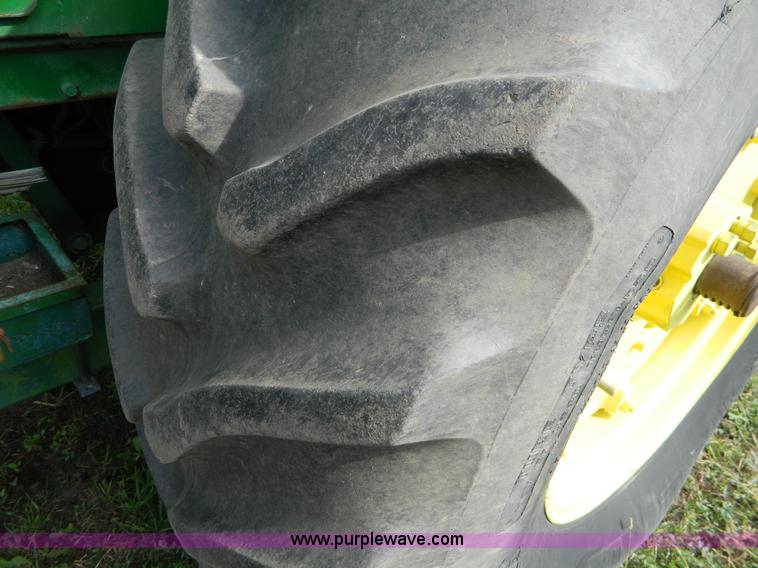 image for item G7522 John Deere 2840 tractor