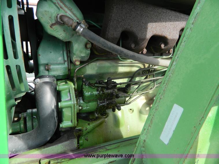 image for item G7522 John Deere 2840 tractor