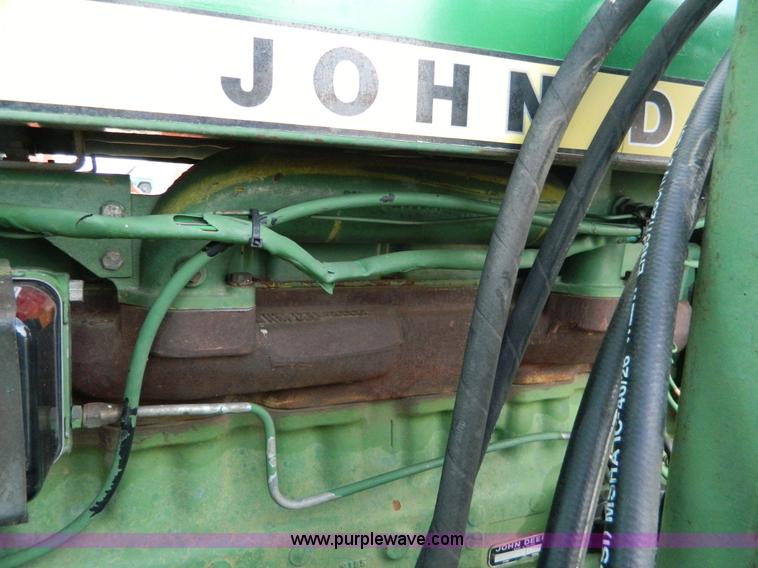 image for item G7522 John Deere 2840 tractor