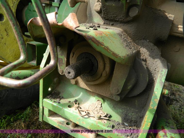 image for item G7522 John Deere 2840 tractor