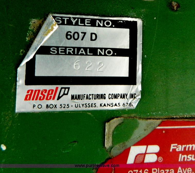 image for item G7522 John Deere 2840 tractor