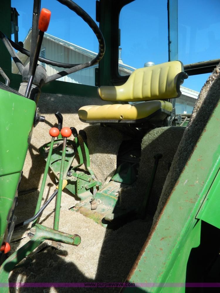 image for item G7522 John Deere 2840 tractor